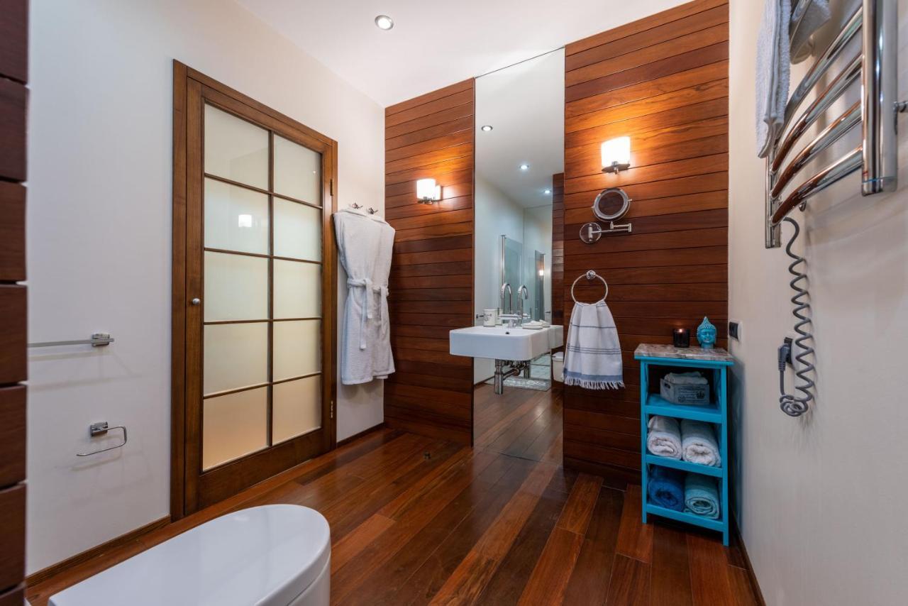 Your Home Away From Home Kiev Bagian luar foto